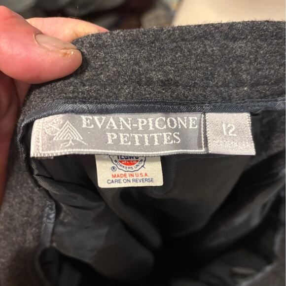 Vintage Evan Picone Dark Gray A-Line Skirt 100% wool Made in USA - Picture 2 of 4
